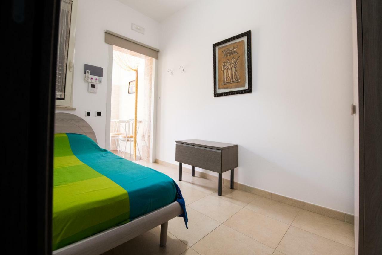 مودونيو B&B Sun House المظهر الخارجي الصورة